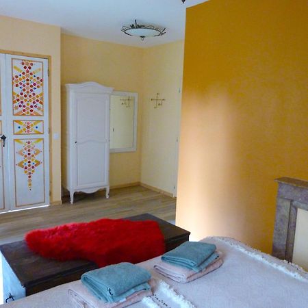 Chambres D'Hotes La Fougeraie Malvieres Bagian luar foto