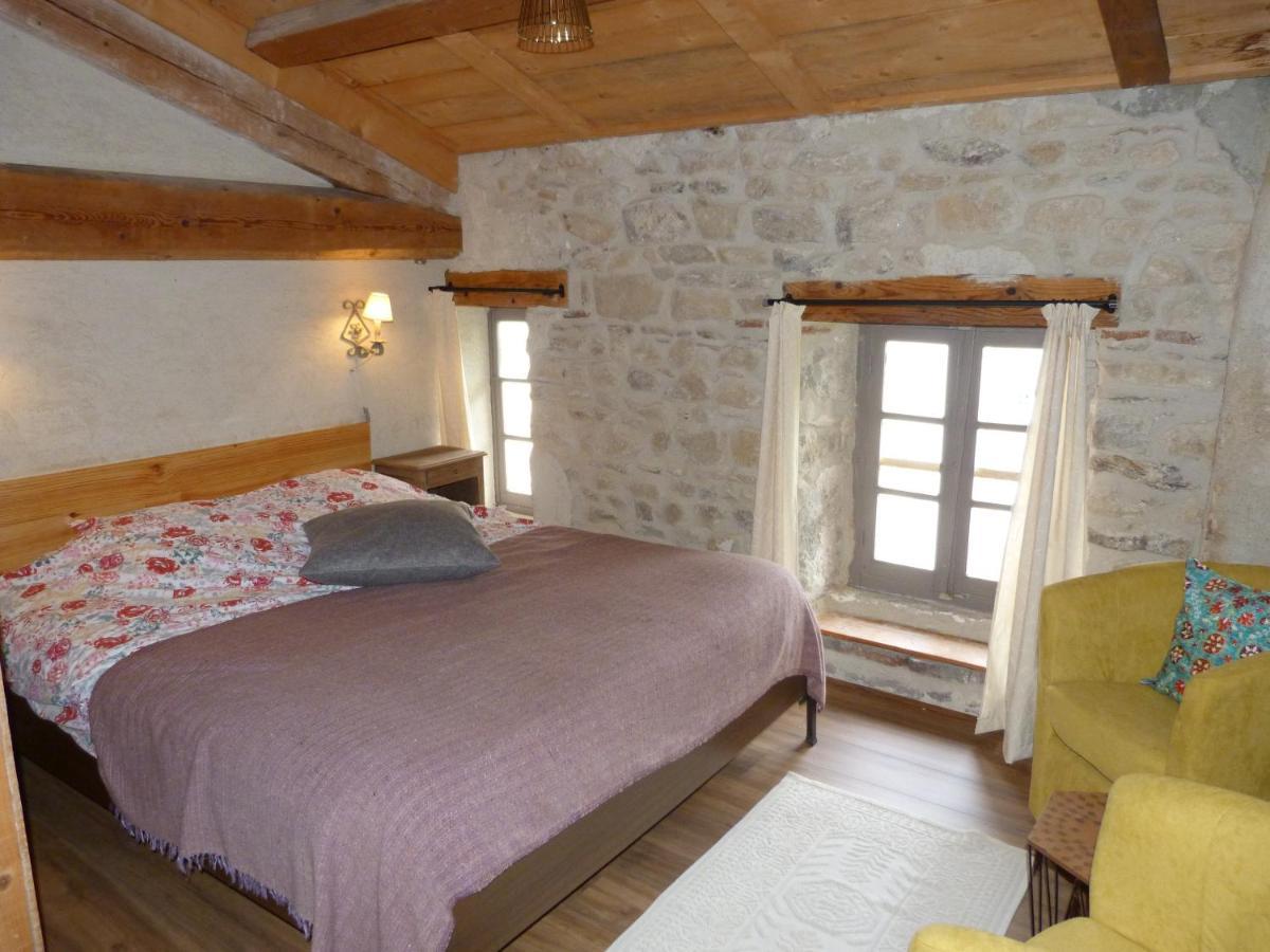 Chambres D'Hotes La Fougeraie Malvieres Bagian luar foto